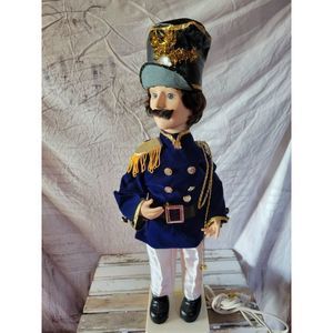 Telco soldier as is motion at Xmas decor